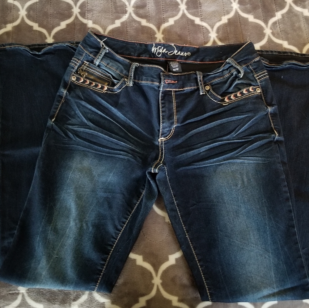 Ariya Jean's 11/12 Dark Wash